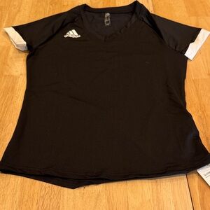 Adidas women’s XS Quickset Jersey black with white accent NWT